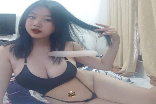 Đâm em gái vú căng cứng sướng run